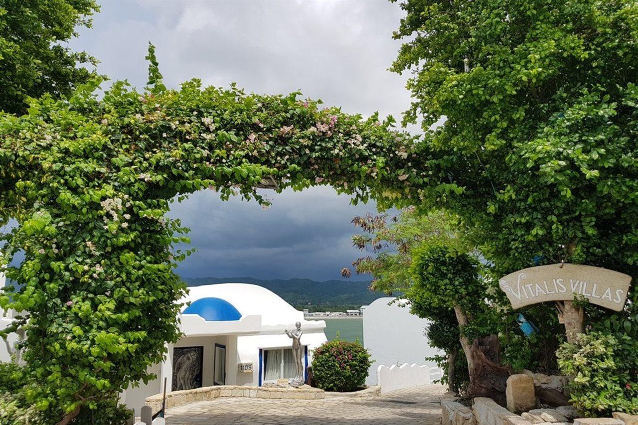 Ilocos Vitalis Villas מראה חיצוני תמונה